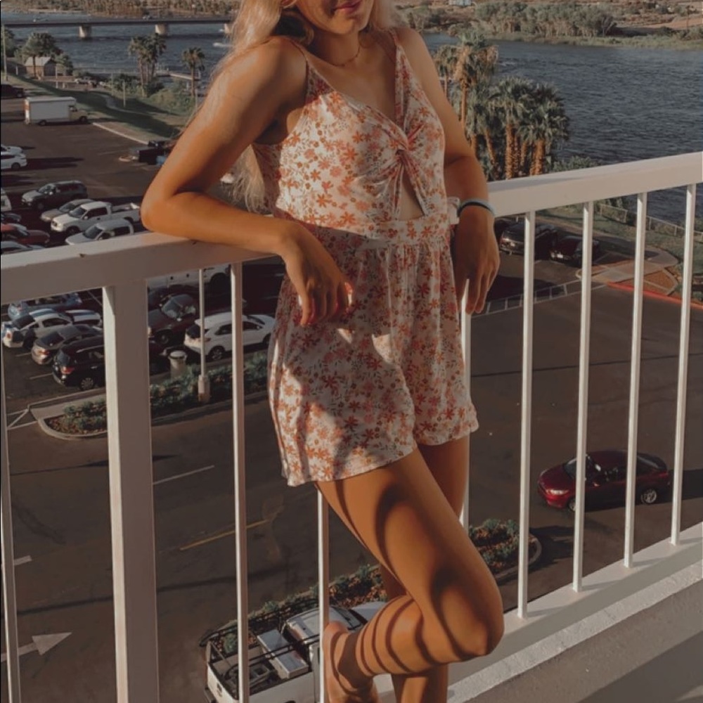 🌼🌸Flowery Summer🌸🌼 one piece Romper